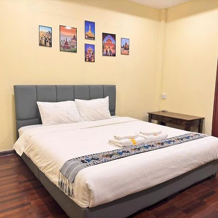 Yula Hotel Thatluang Vientiane Esterno foto